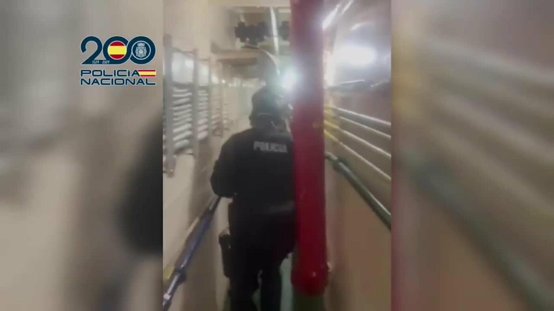 Interceptan a 600 millas de Canarias un buque que transportaba 6.500 kilos de cocaína