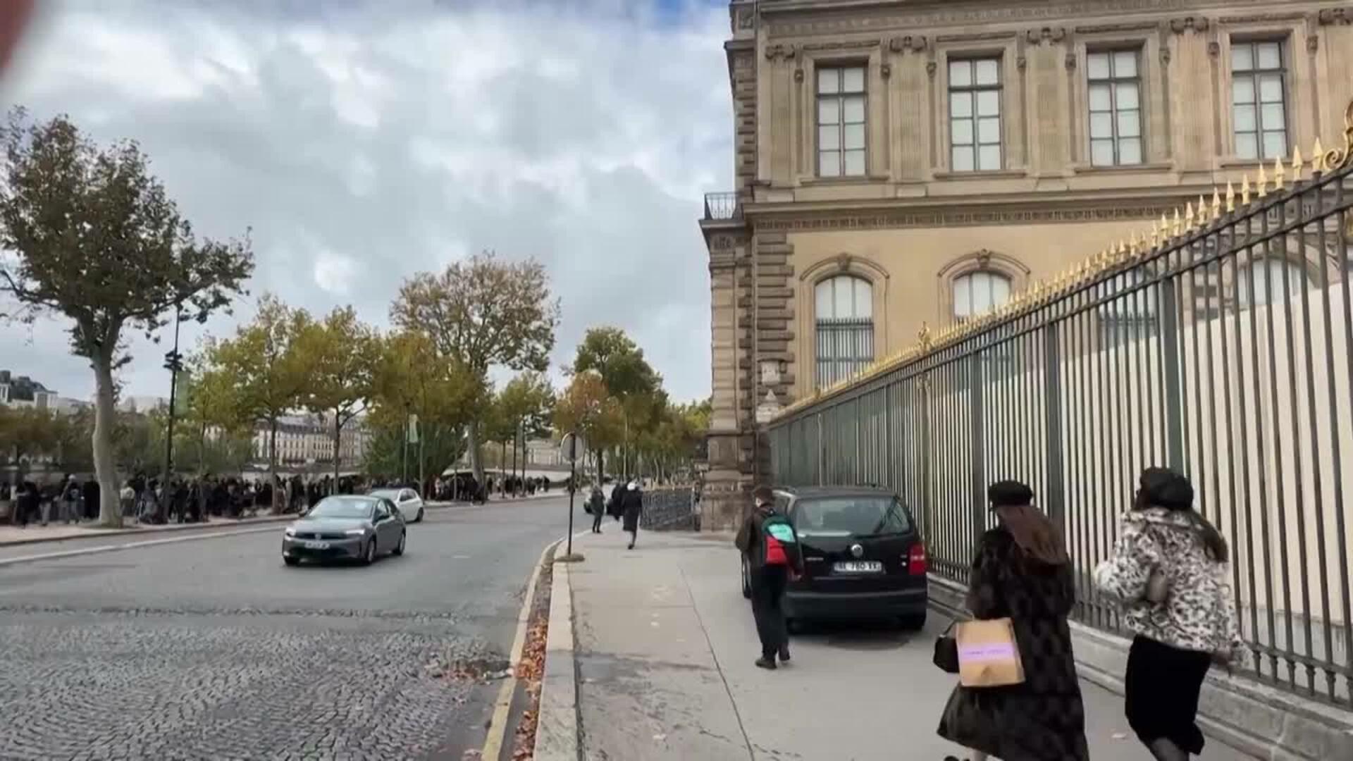 La Policía francesa detiene a varios sospechosos del robo en el Museo del Louvre