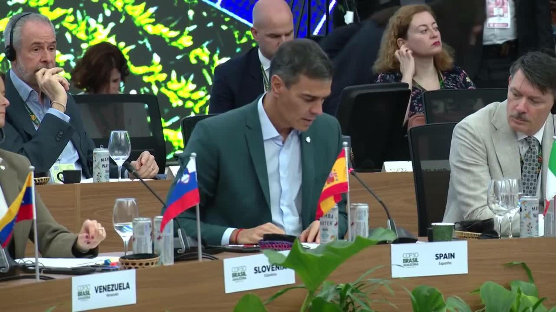 Sánchez exige elecciones en Comunidad Valenciana y alerta del "negacionismo" climático de Vox