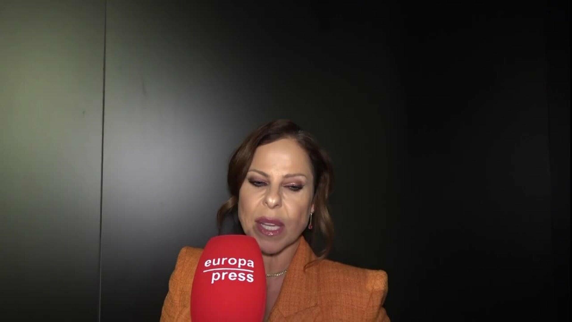 Pastora Soler profundiza sobre temas como su familia o su carrera en su libro