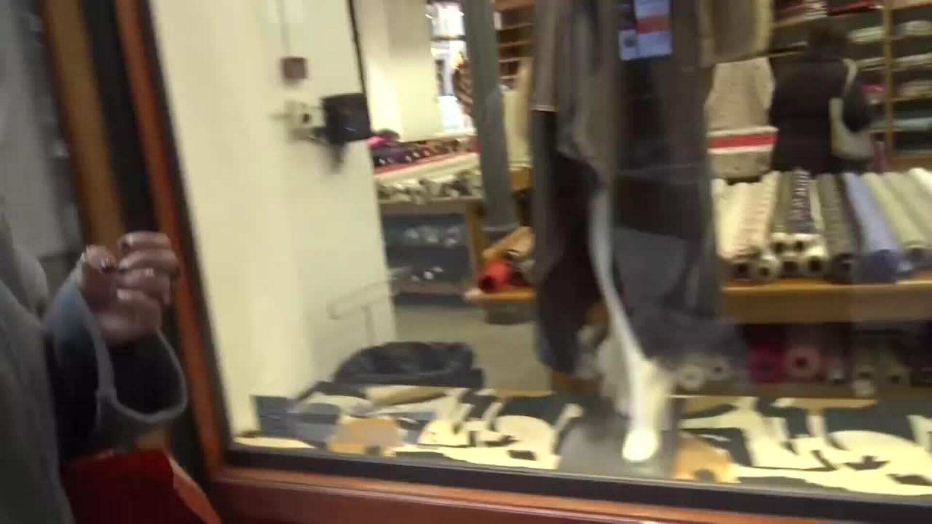 Gloria Camila se ríe ante la última petición de Ana María Aldón a su padre, José Ortega Cano