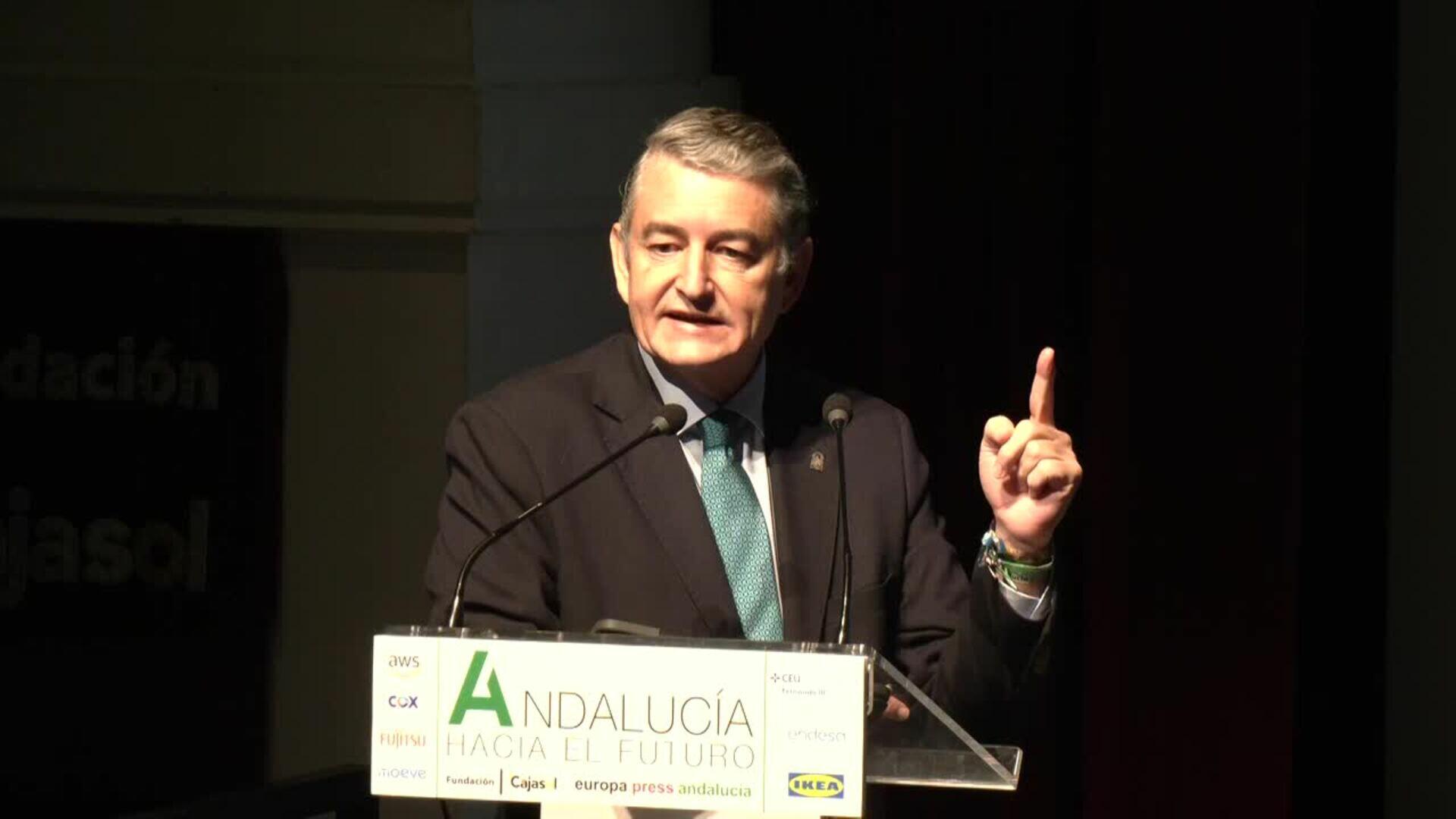 Sanz critica oposición por decir "como pase algo grave en Andalucía tendremos otro caso Mazón"