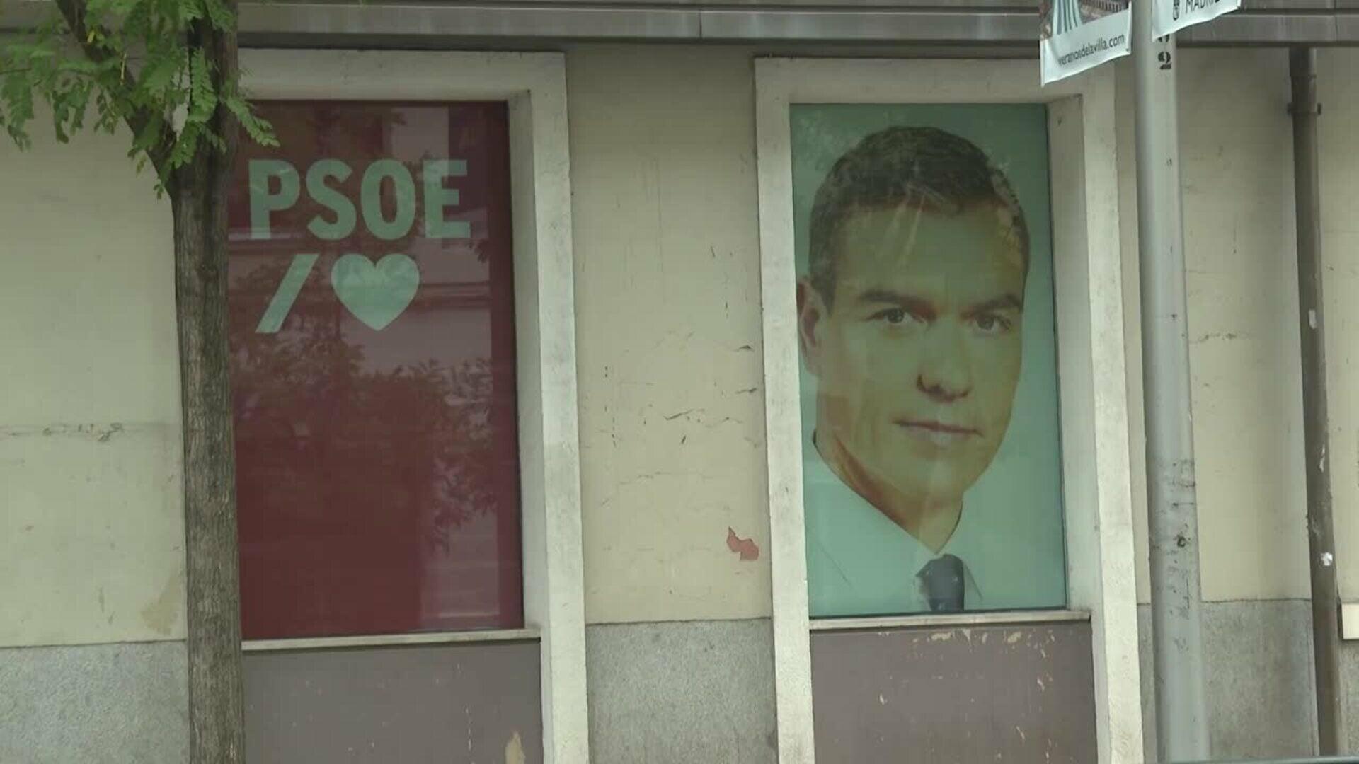 El PSOE cae al 32,6% en noviembre y reduce su ventaja a 10 puntos, mientras suben PP y Vox