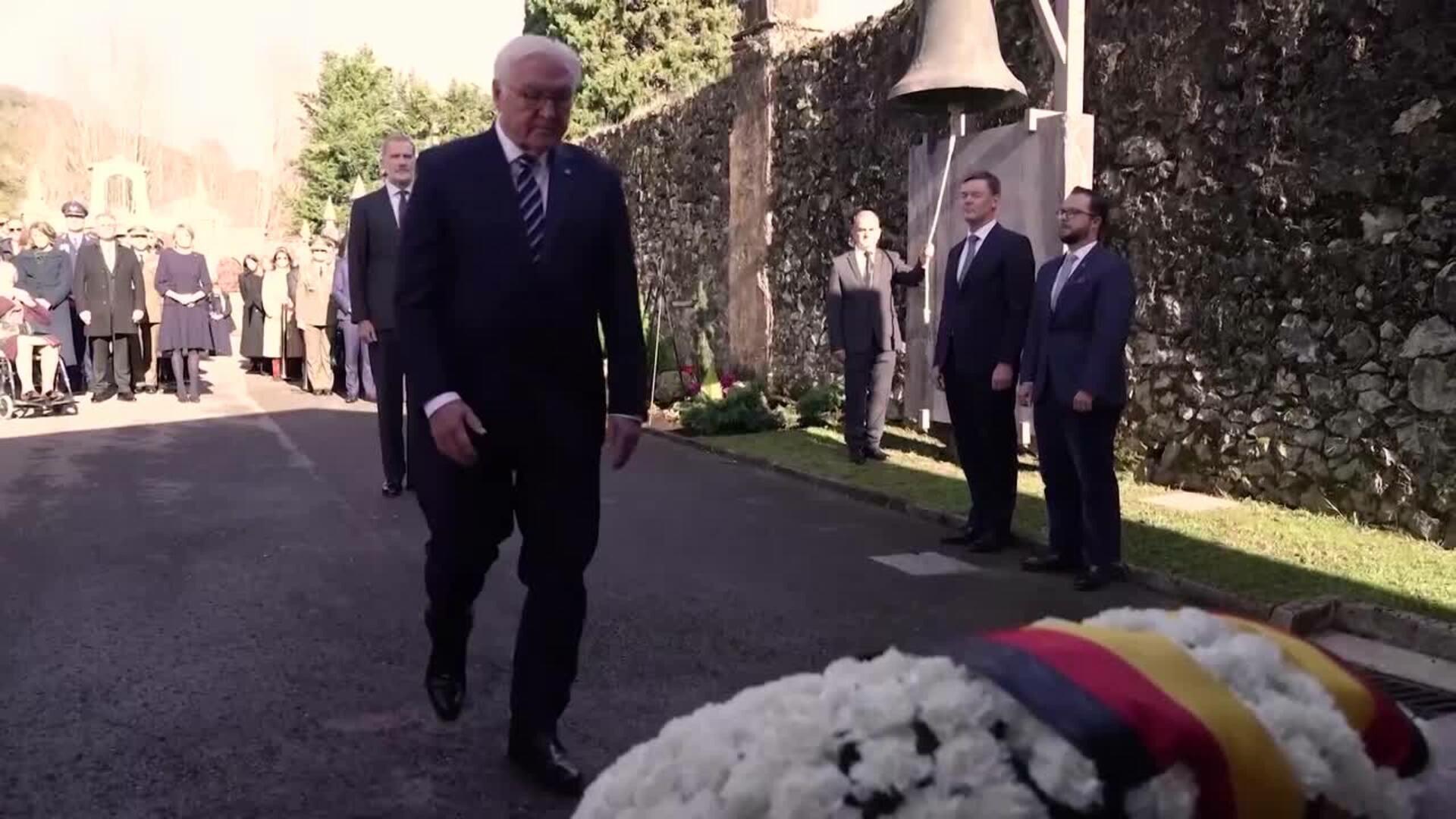 Alemania escenifica un emotivo acto de desagravio a las víctimas del bombardeo de Gernika