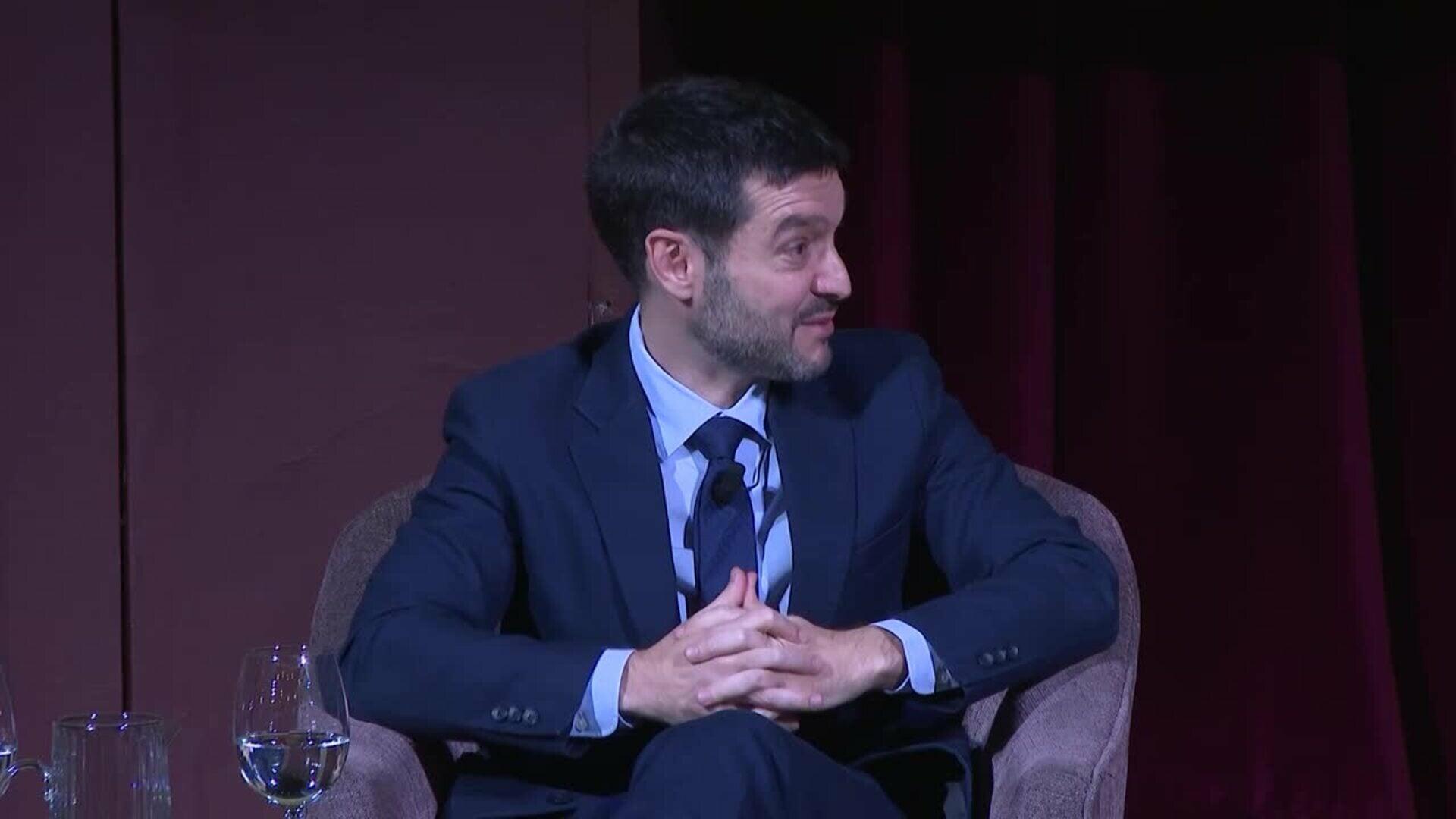 Bustinduy dice que Ayuso se inspira en Trump al decir que ETA prepara "un asalto" en Euskadi