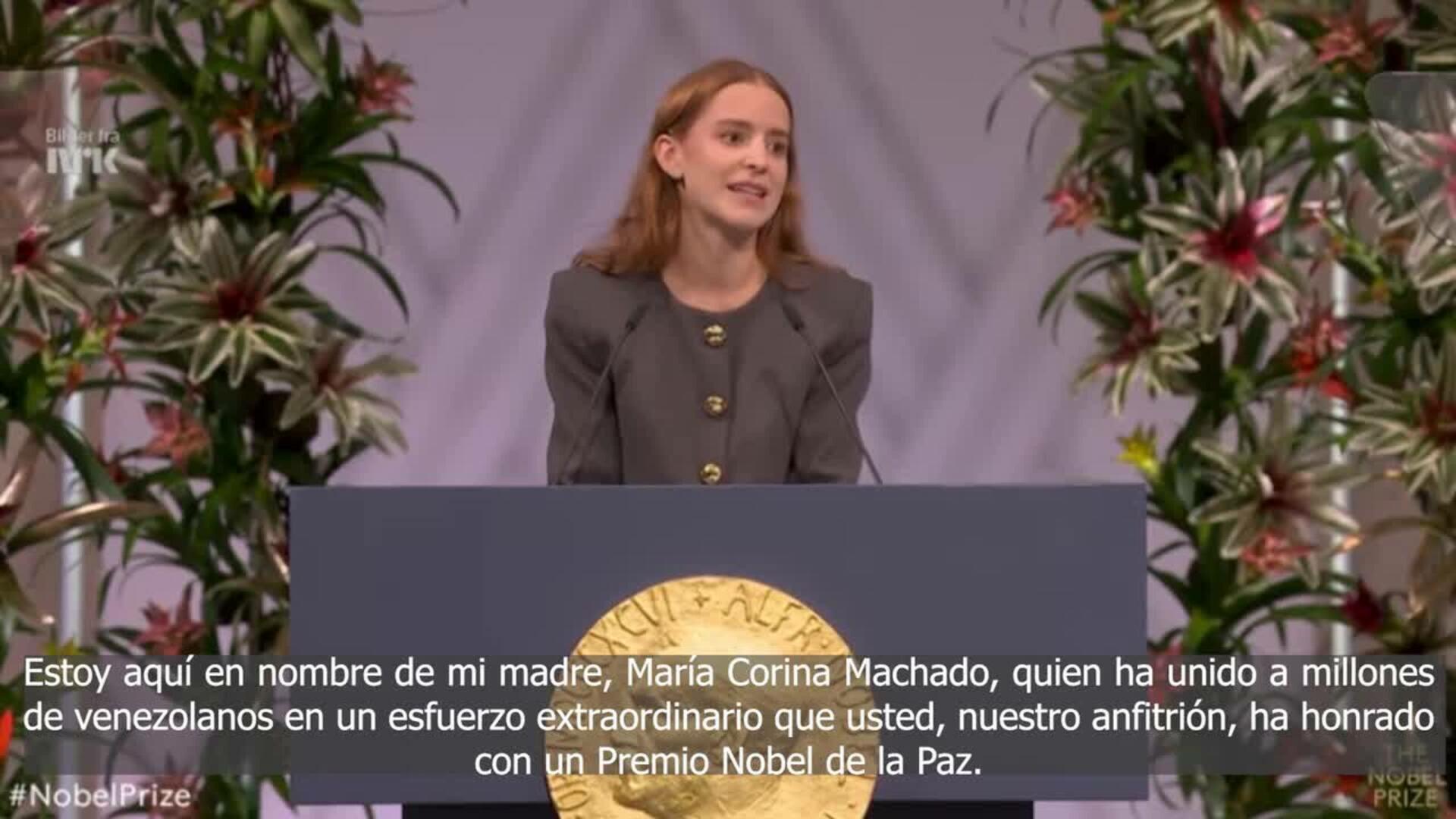 La hija de Corina Machado recoge el Premio Nobel de la Paz en Oslo en ausencia de su madre