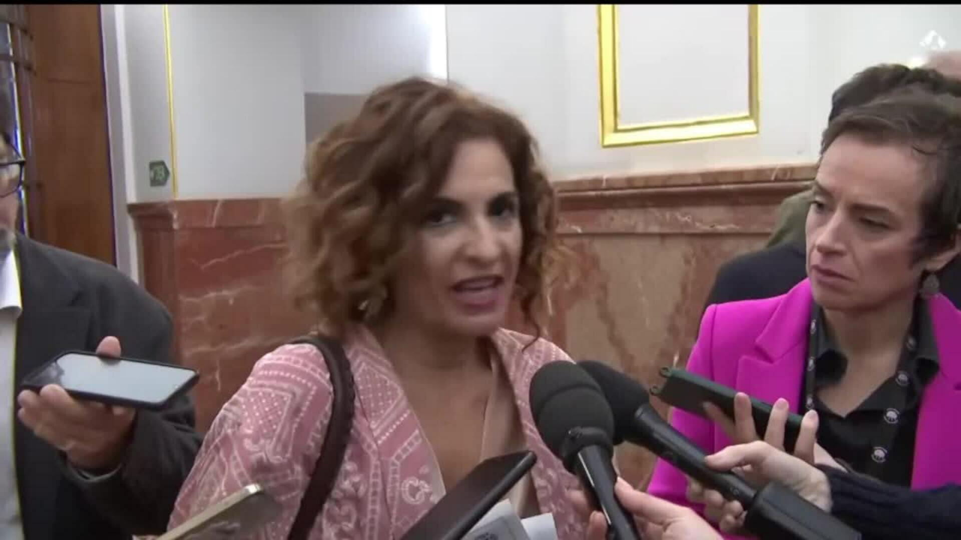 Montero se desmarca del expresidente de la SEPI y de Servinabar