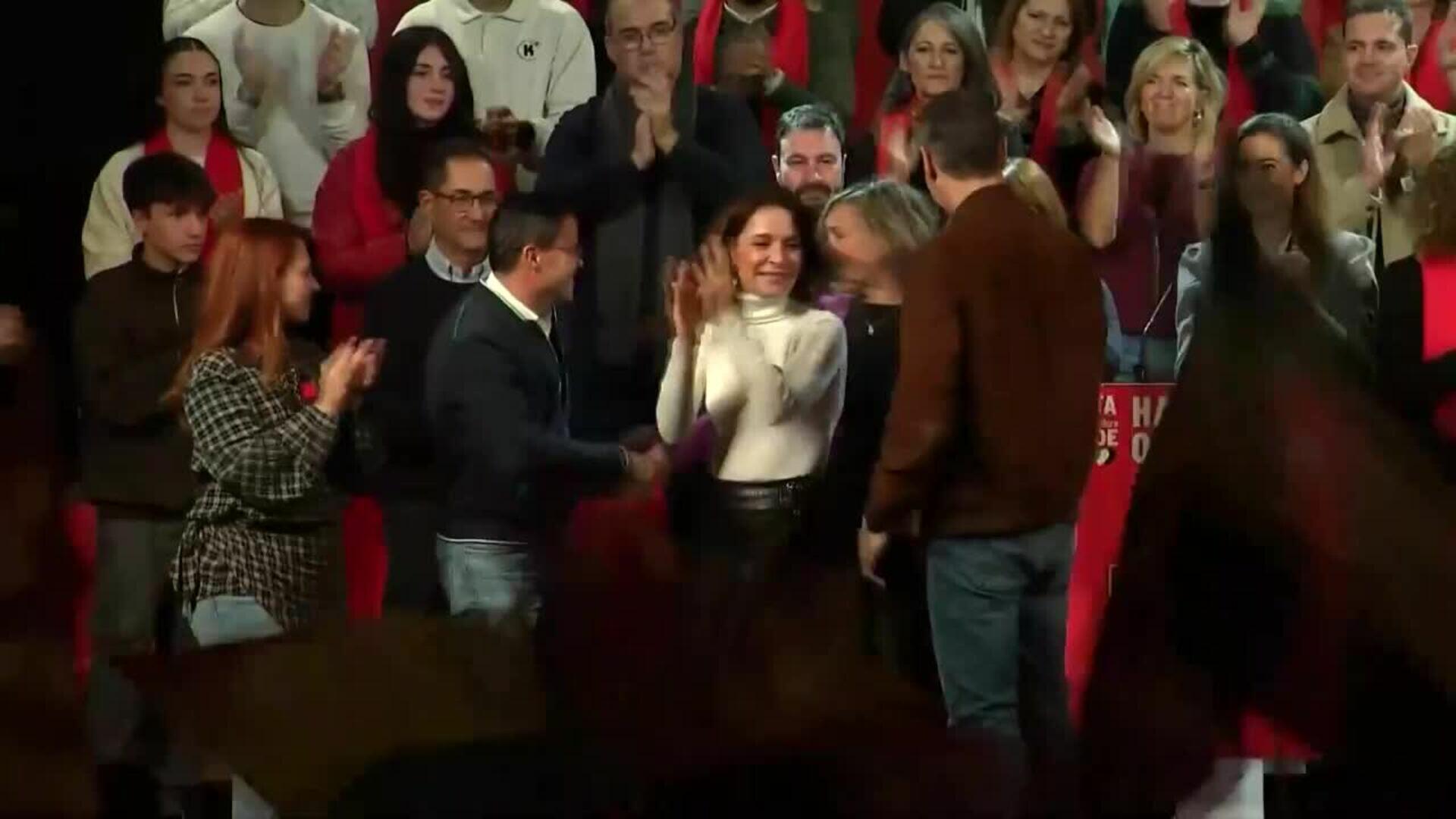 Sánchez admite "errores" en los casos de abusos y corrupción y el PP carga contra los socios