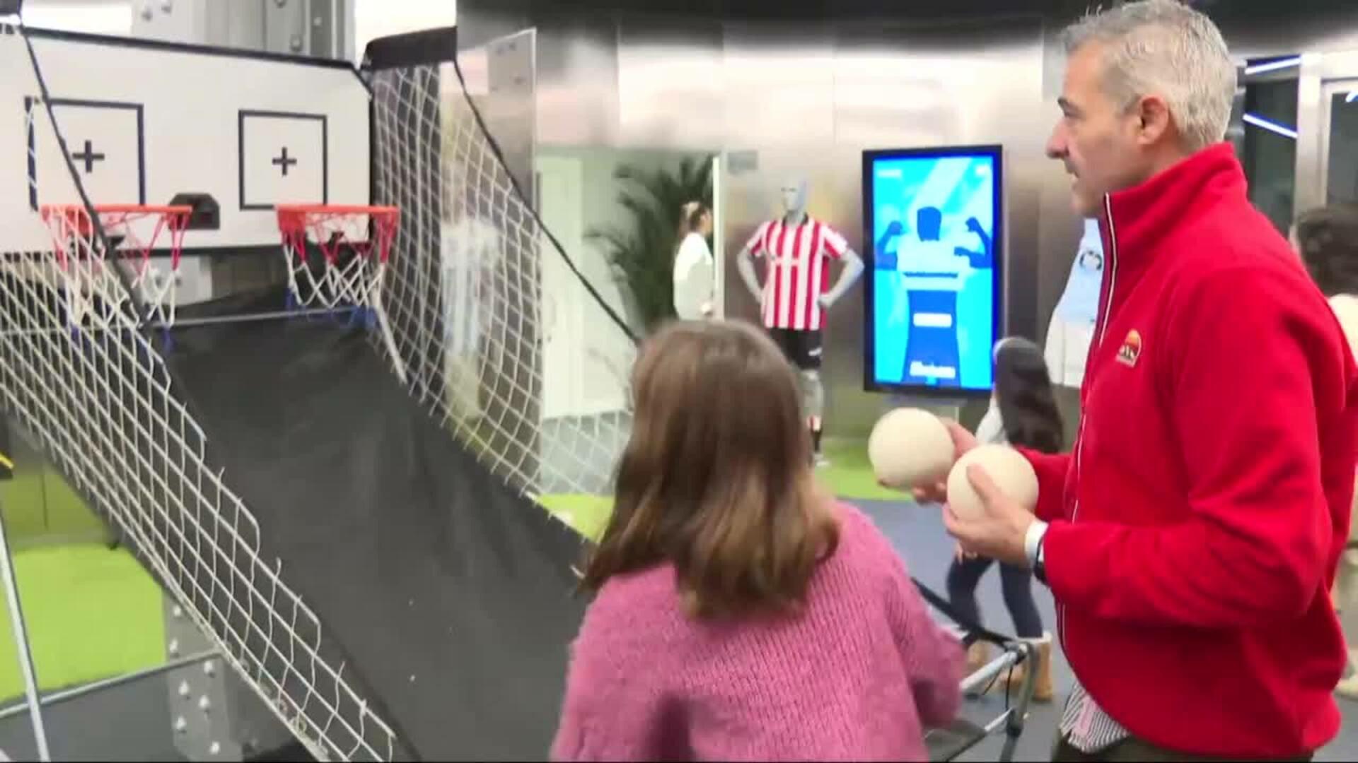 El "kilómetro cero" de la Navidad del espacio Movistar se consolida como un plan de Navidad