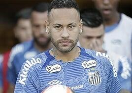 Neymar renueva con el Santos