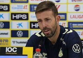 Luis García, entusiasmado con el fichaje de Pedrola: «Es una medalla para la dirección deportiva»