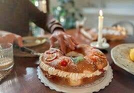 De Roma a la mesa, la historia de cómo el roscón pasó de ser un rito pagano al desayuno el día de Reyes.
