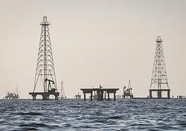 Más allá del petróleo: las empresas españolas con presencia en Venezuela contienen el aliento