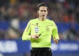 Díaz de Mera Escuderos, Busquets Ferrer y Munuera Montero serán los árbitros de la Supercopa