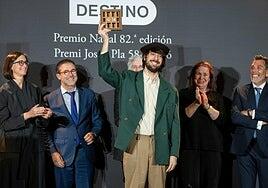 David Uclés gana el Nadal con una fantasmagoría sobre la posguerra