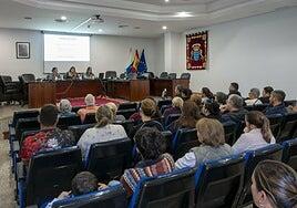 Mogán advierte de acciones legales por discriminación al alumnado de Veneguera