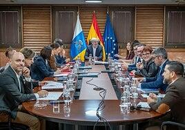 Canarias quiere más competencias: cogestionar los aeropuertos y controlar los incentivos del REF