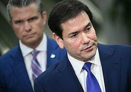 Trump anuncia un arancel especial del 25% a todo el que haga negocios con Irán