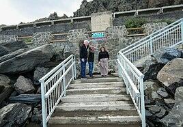La playa de La Laja estrena nuevos elementos de acceso a su arenal