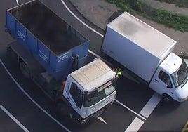 Dos vehículos averiados y un cartel viario colapsan el tráfico en Gran Canaria