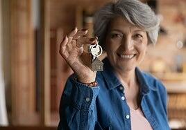 «Te vendo mi casa más barata, pero vivo en ella hasta que me muera»