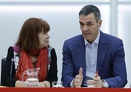 El CIS mantiene la ventaja de nueve puntos del PSOE sobre el PP tras la debacle extremeña