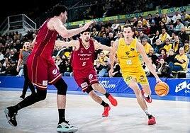 Salvó asume las críticas y apela al orgullo del Gran Canaria: «Pedimos perdón; el equipo está jodido»