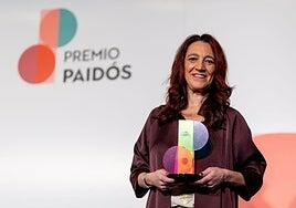 Cristina Monge gana el Paidós plantando cara al pesimismo y el desánimo