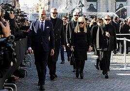 El mundo de la moda y del cine despide a Valentino