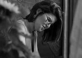 Aranzazu G. Butler, escritora: «En ocasiones no es que no veamos lo que tenemos delante, sino que elegimos no verlo»