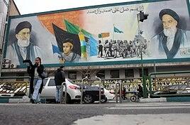 Irán pone a sus fuerzas en alerta máxima ante la amenaza de ataque de Trump