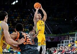 El Dreamland Gran Canaria reacciona, pero vuelve a perder (80-90)