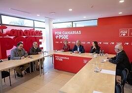 Los sindicatos cierran filas con el PSOE y llaman a Clavijo a avalar la financiación