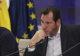 Un juez abre diligencias a Puente por Adamuz pese a estar aforado ante el Supremo