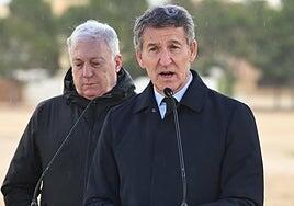 Feijóo: «El Gobierno no puede regalarle la residencia legal a cualquier persona»