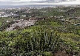 Turcón lleva a la Fiscalía de Medio Ambiente la extracción de picón en la Montaña Rajada de Jinámar