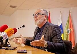 El alcalde de Santa Lucía le revoca las competencias a los tres ediles de NC