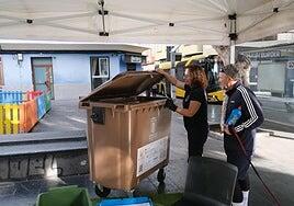 Un nuevo contenedor de basura se instala en el centro de Las Palmas de Gran Canaria: lo que puedes y no puedes tirar