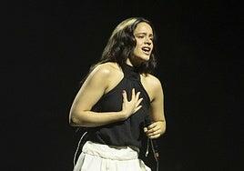 Aparición sorpresa de Rosalía en un concierto por Palestina