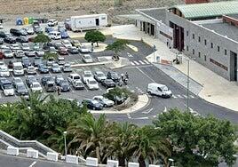 El Cabildo fomenta la transición energética en el Centro de Salud de Maspalomas con una planta fotovoltaica en su aparcamiento