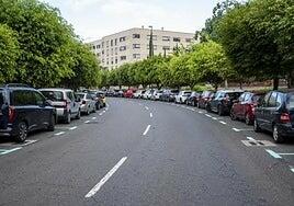 Tres alternativas para ganar aparcamientos libres (y gratuitos) en La Minilla