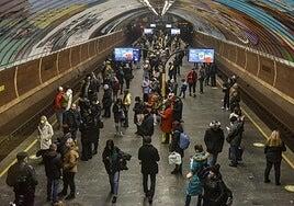 El metro de Kiev se para por primera vez desde el inicio de la invasión rusa