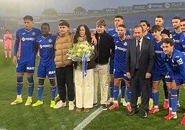 El homenaje del Getafe a David Cordón, padre de Davinchi y víctima mortal en el accidente de Adamuz