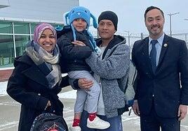 Liam, el niño de cinco años detenido por el ICE junto a su padre en Mineápolis, ya ha vuelto a casa