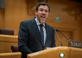 El Senado exige la dimisión de Óscar Puente por la tragedia ferroviaria