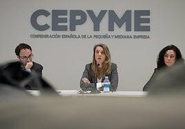 La patronal pone el foco en los complementos salariales durante las bajas laborales para reducir el absentismo