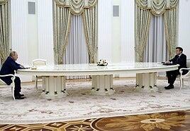 Macron intenta restablecer puentes con Putin y negociar directamente con Rusia