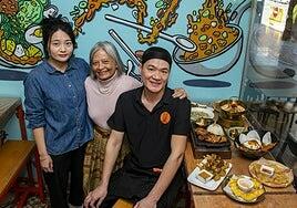 De Indonesia al plato, así es la cocina tradicional y llena de identidad de Bilik Batavia