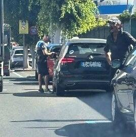 «Le dio el dinero de la multa y se lo metió en el bolsillo»: los turistas relatan cómo actuaba el policía de Mogán