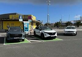 La red pública de recarga de vehículos eléctricos suma 67 estaciones y prevé llegar a 114 en 2026